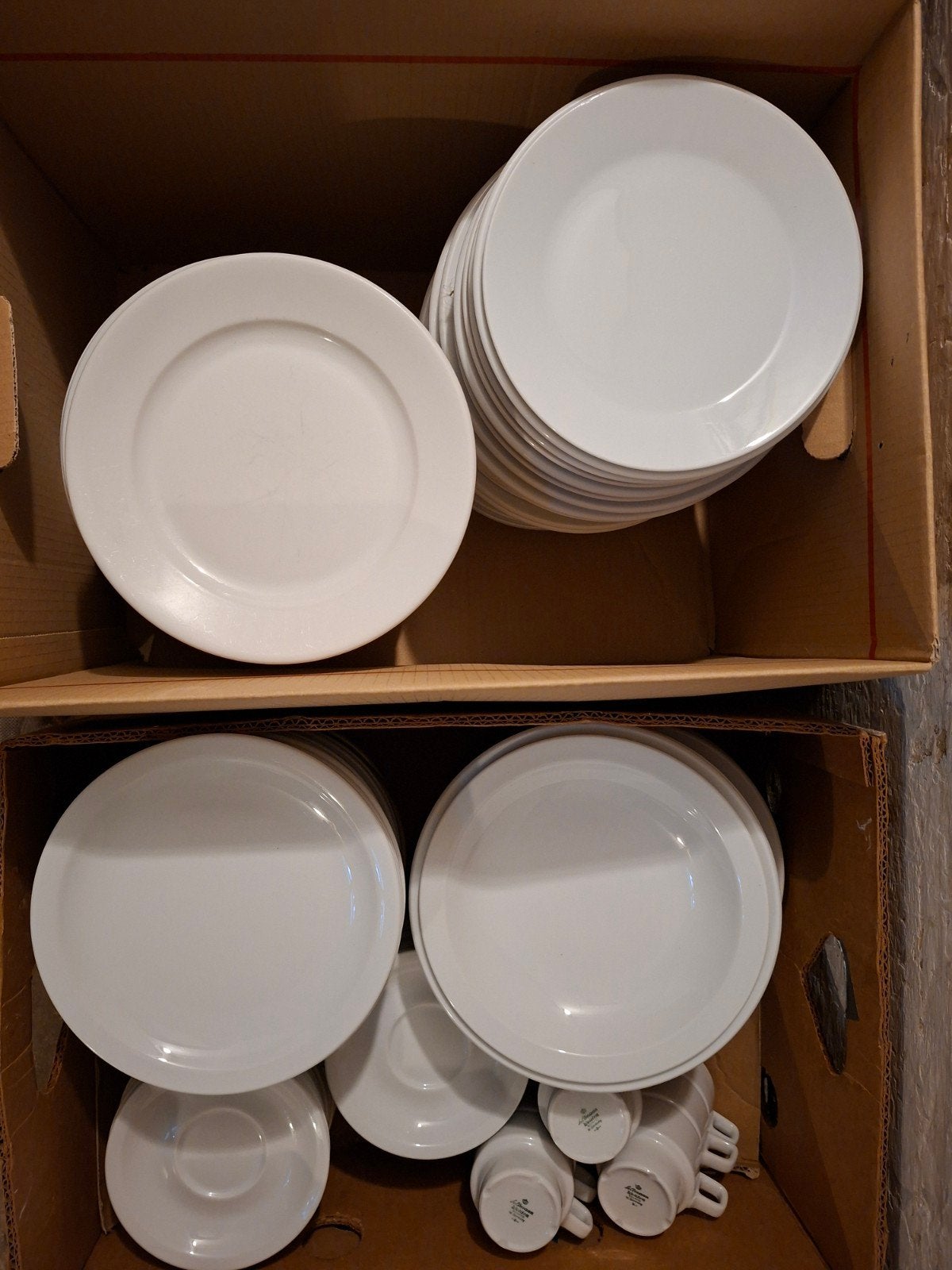 Grote partij servies en glaswerk in goede staat, Ophalen, Bord(en), Overige stijlen, Glas