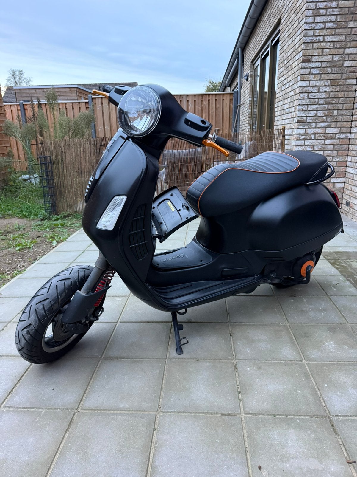 Vespa gts 300 supersport, Ophalen, Overige modellen, 300 cc, Zo goed als nieuw