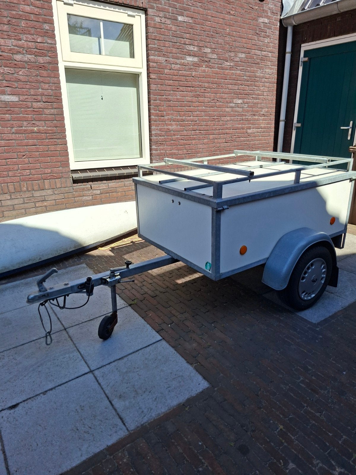 Bagagewagen met klep, 151x105x50 cm, wit, Rieske, Ophalen, Gebruikt