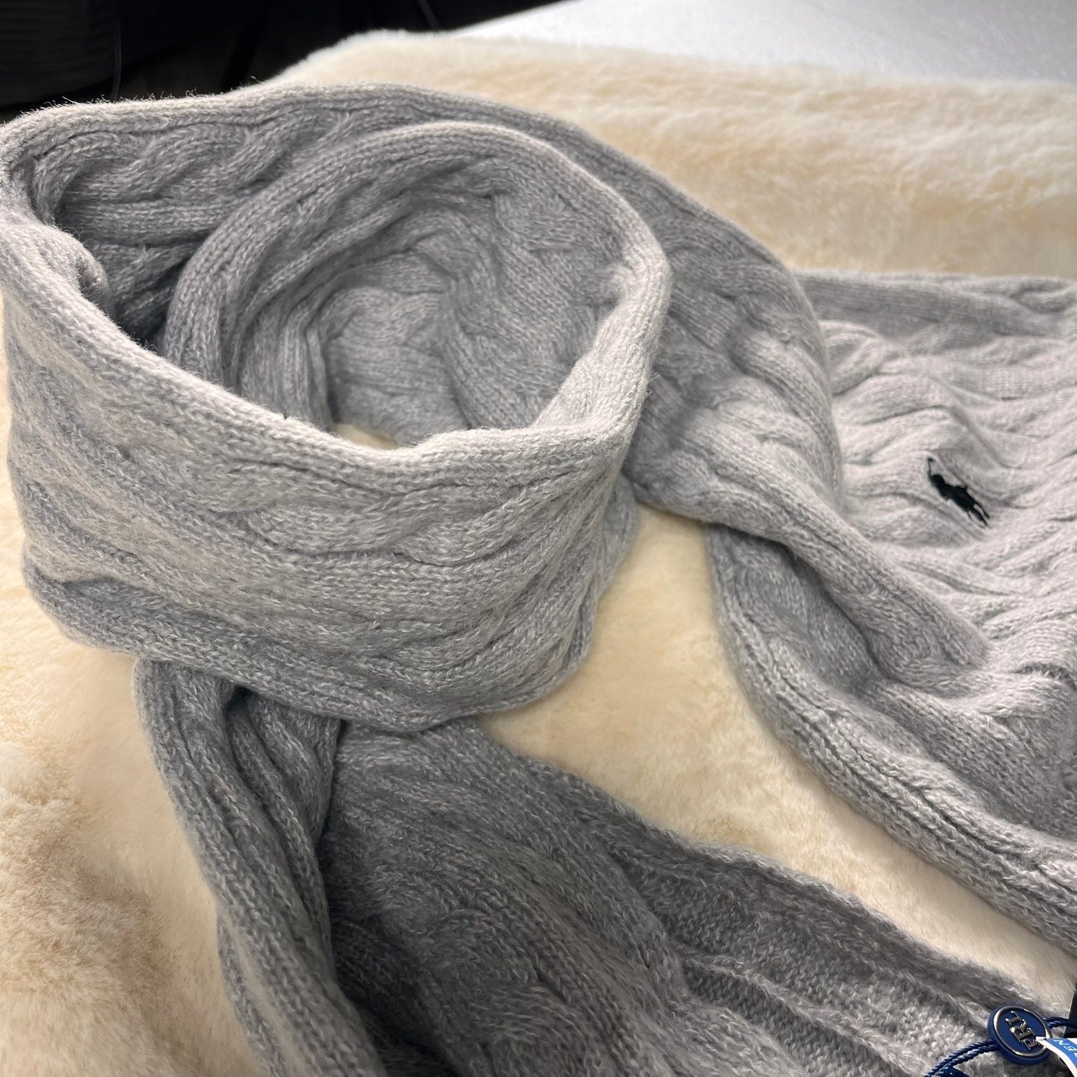 Ralph Lauren Grijs Unisex Kabelgebreide Sjaal Old Money, Ophalen of Verzenden, Nieuw, Maat 46/48 (XL) of groter, Sjaal