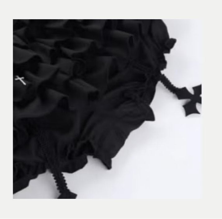 Prachtige zwarte Gothic rok met kruisjes Nieuw., Zwart, Nieuw, Ophalen of Verzenden, Maat 34 (XS) of kleiner