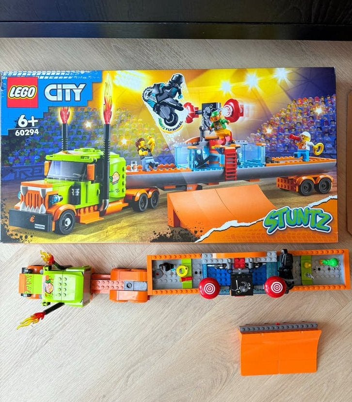 Lego City Stuntz Vliegende Stunt Truck 60294, City, Lego, Ophalen of Verzenden, Zo goed als nieuw