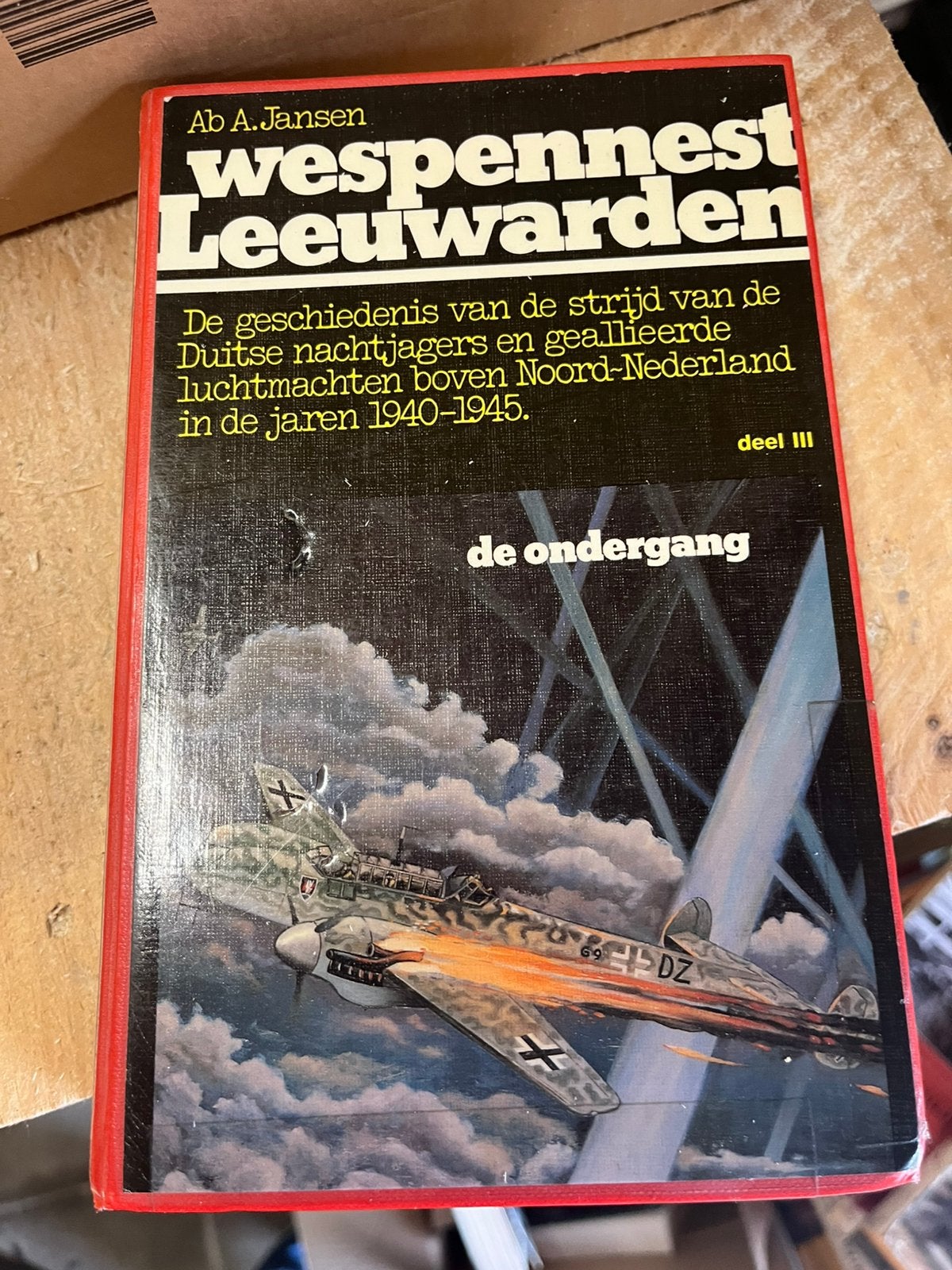 Wespennest Leeuwarden, Ophalen of Verzenden, Tweede Wereldoorlog, Zo goed als nieuw, Luchtmacht