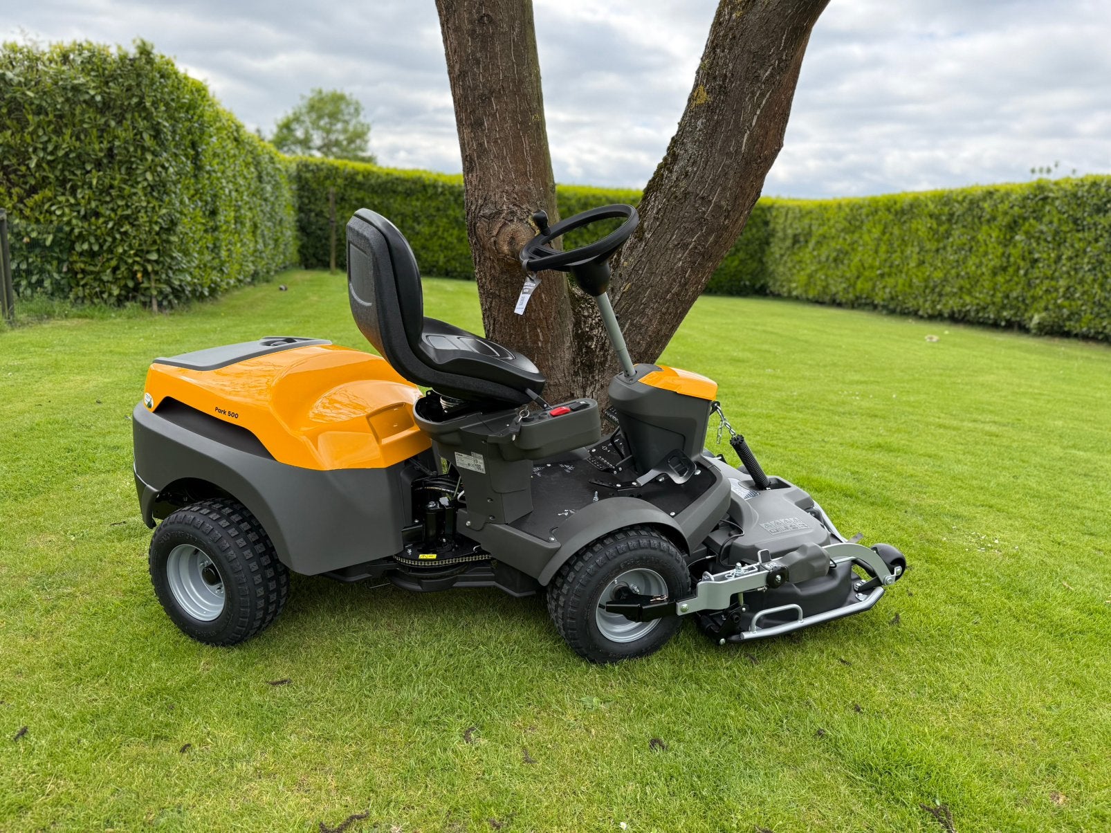 Stiga park 500 met stuurbekrachtiging nieuw!, Tuin en Terras, Zitmaaiers, Ophalen, Nieuw, Mulchfunctie, 90 tot 120 cm