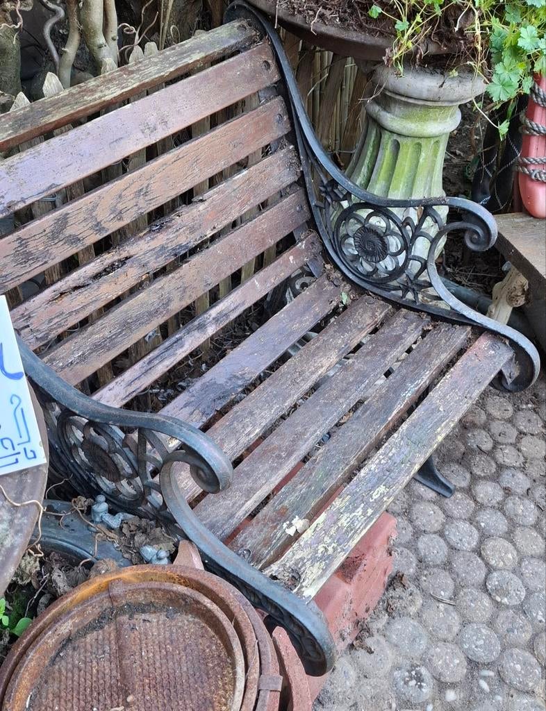 Gietijzeren tuinstoel/banksteunen zijkanten met stabiliteisv, Tuin en Terras, Ophalen of Verzenden, Gebruikt, Metaal