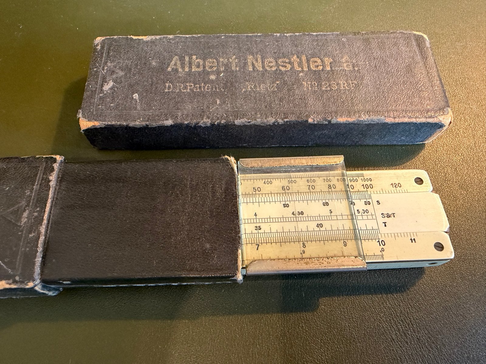 Antieke Albert Nestler rekenliniaal 23RF  met originele doos, Ophalen of Verzenden