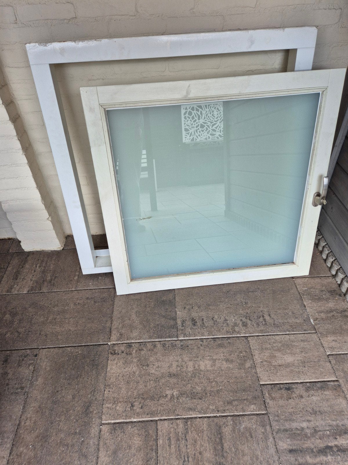 hardhouten draai/kiep raam en kozijn, Doe-het-zelf en Verbouw, Gebruikt, Raamkozijn, 75 tot 150 cm, Hout