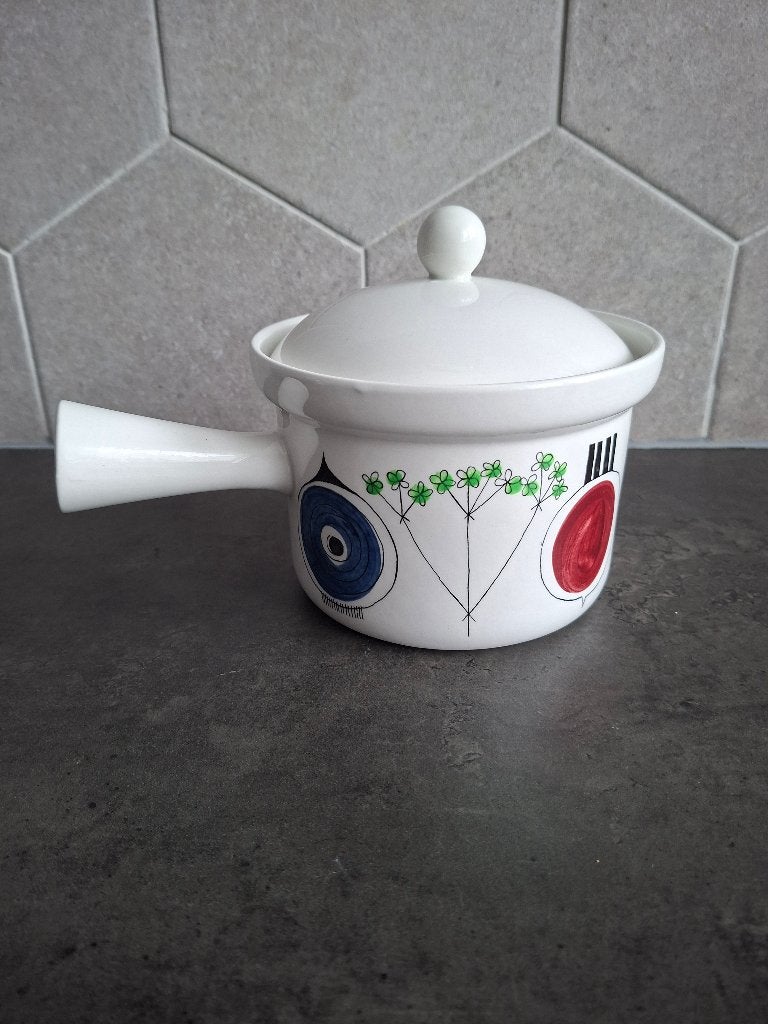 2 sauspannen met handvat model nr 10, Ophalen