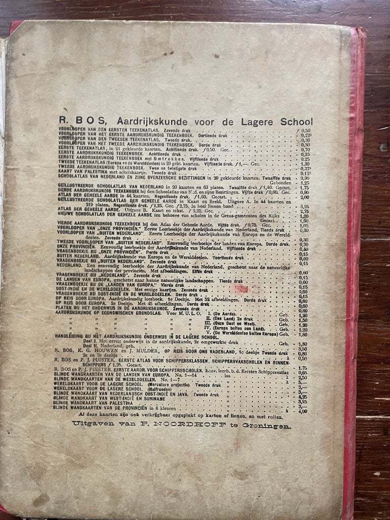 R. Bos Geïllustreerde schoolatlas der geheele aarde 1921, Gelezen, Bosatlas, Ophalen of Verzenden, Wereld
