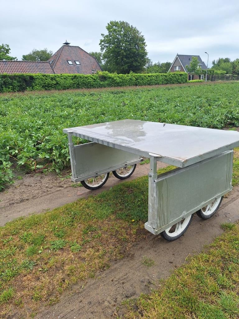 Bloemen kar gezocht, Ophalen