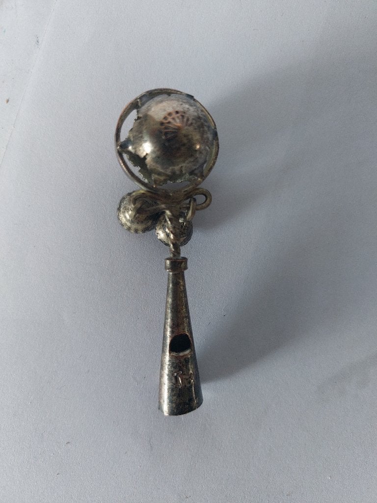 Victoriaanse zilveren babyrammelaar, Ophalen of Verzenden, Zilver