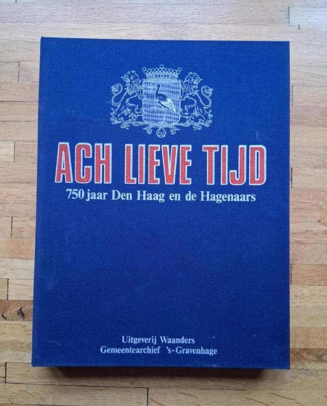 Map met 15 delen 750 jaar den haag en de hagenaars geschiede, Ophalen of Verzenden, Zo goed als nieuw