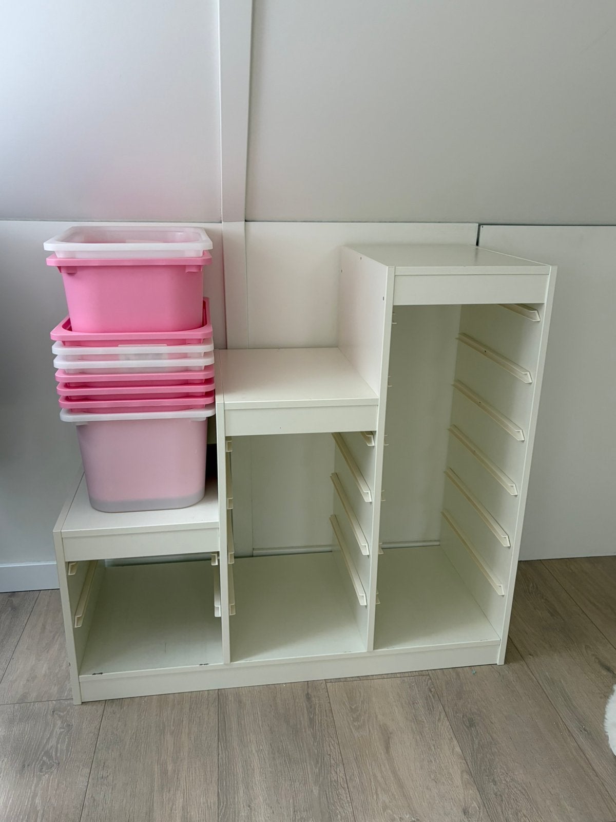 Ikea kast inclusief roze en witte bakken (ophalen), Ophalen of Verzenden, Gebruikt