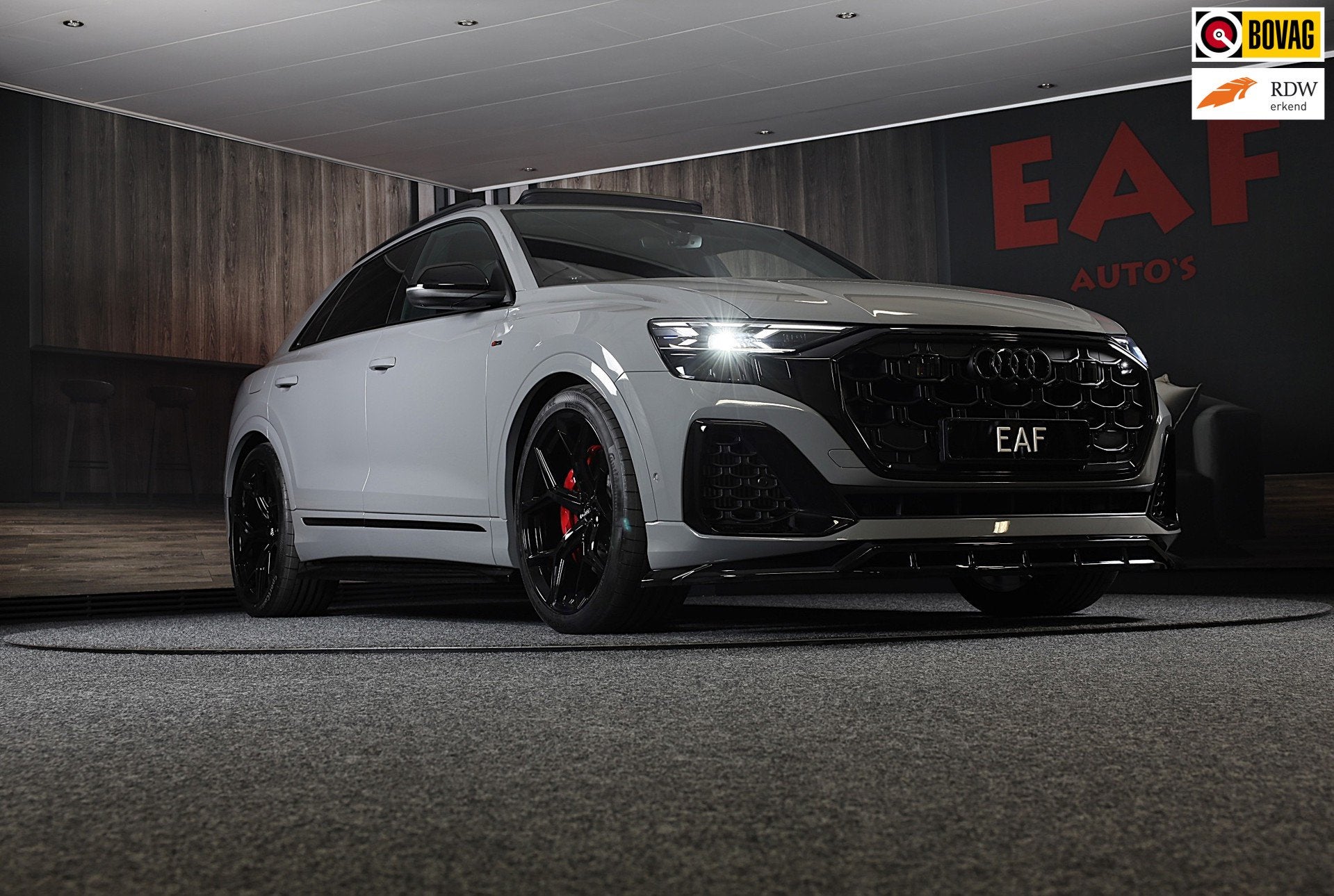 Audi Q8 60 TFSI e Quattro RSQ8 Look / NEW / RS Zetels / Mass, Automaat, Zwart, 2995 cc, Q8