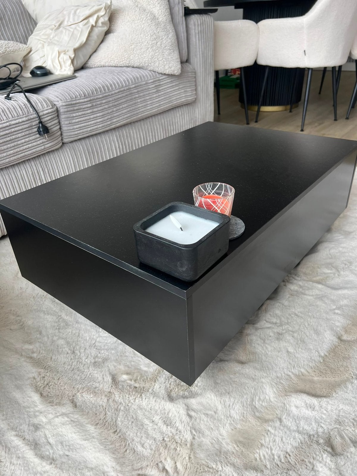 Zwarte salontafel in goede staat, Ophalen, Zo goed als nieuw, Rechthoekig, Overige materialen