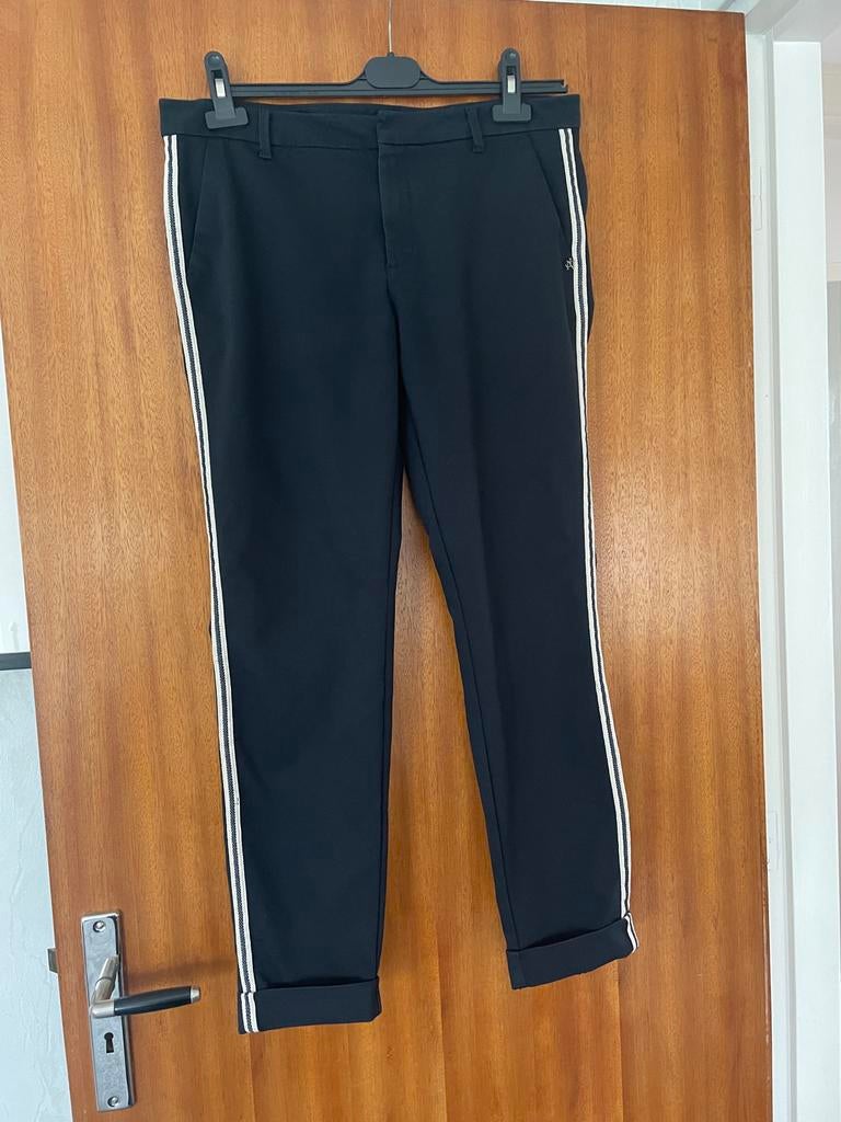 Nickjean donkerblauwe pantalon maat 40 met leuke details, Ophalen of Verzenden, Gedragen, Maat 38/40 (M), Blauw