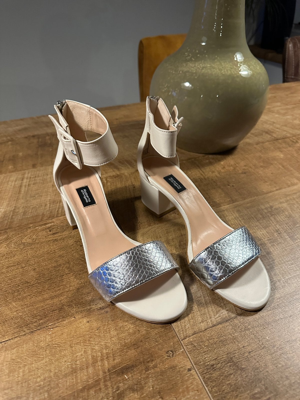 NIEUW Roberto d'Angelo schoenen, maat 39, Kleding | Dames, Ophalen of Verzenden, Nieuw, Sneakers of Gympen