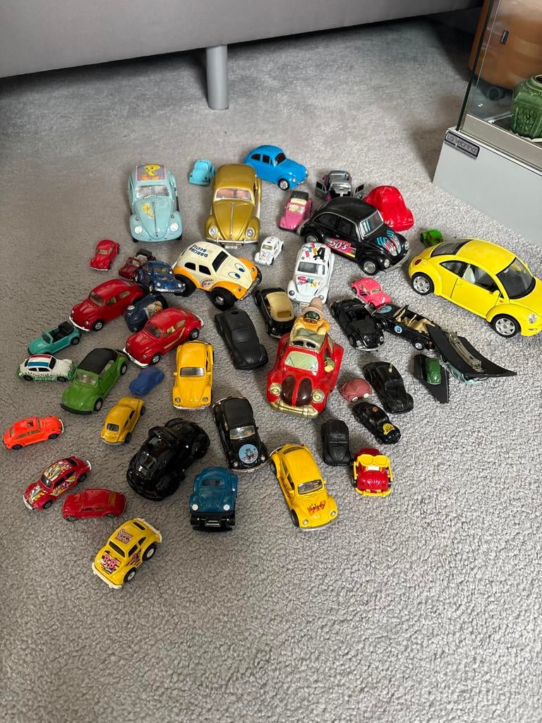 Grote verzameling vw kever  - diverse modellen, Hobby en Vrije tijd, Modelauto's | Overige schalen, Ophalen of Verzenden, Gebruikt