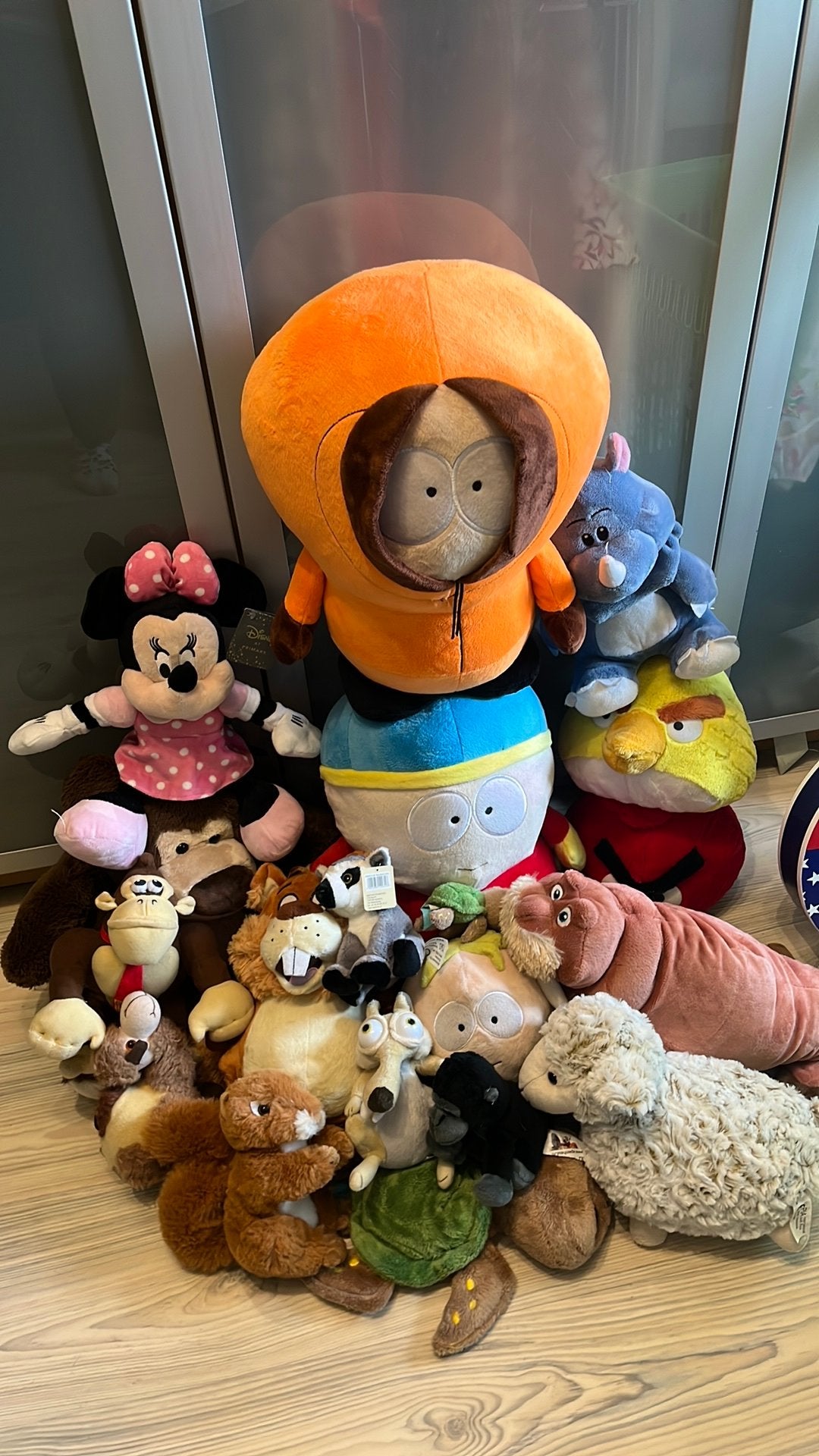 verzameling knuffels: Disney, South Park, Angry Birds, Overige karakters, Overige typen, Ophalen of Verzenden, Zo goed als nieuw