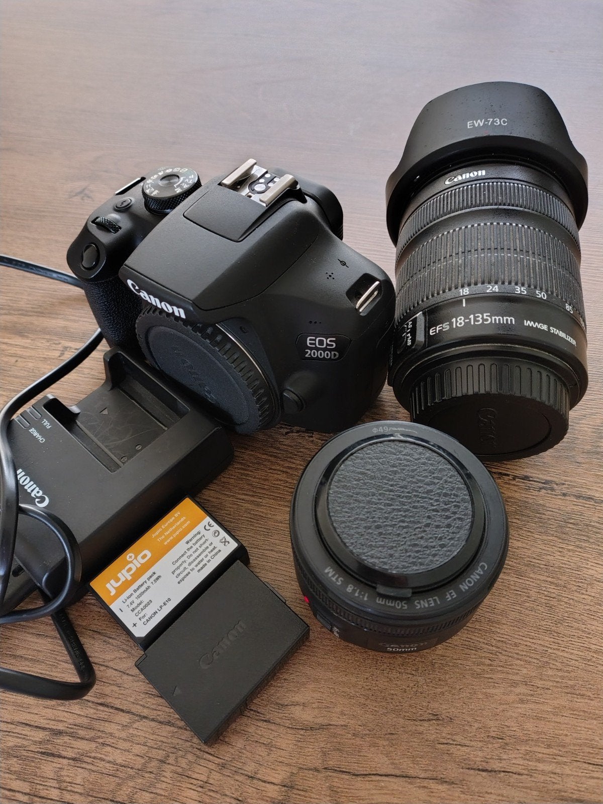 Canon EOS 2000D met 2 lenzen en accessoires, Audio, Tv en Foto, Fotografie | Lenzen en Objectieven, Verzenden, Gebruikt, Standaardlens