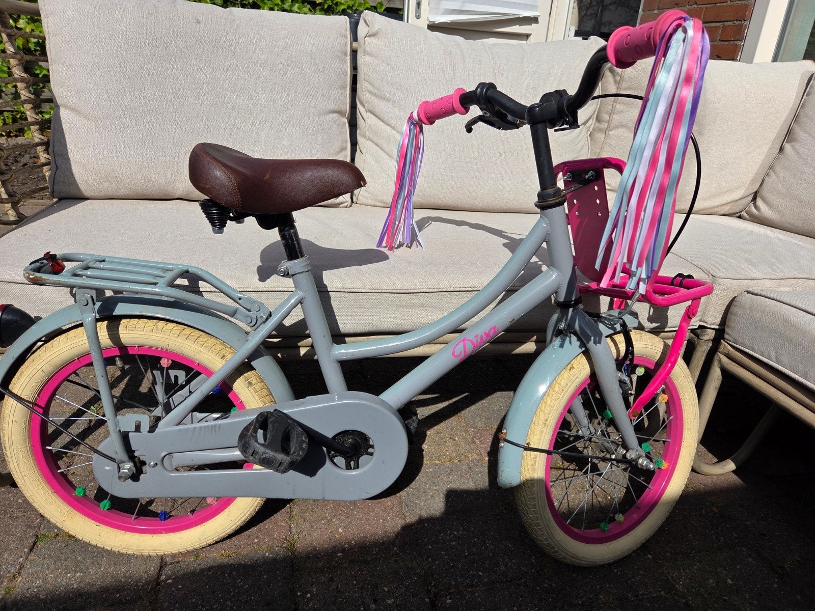 Kinderfiets Diva 16 inch - Grijs/Roze, Fietsen en Brommers, Fietsen | Kinderfietsjes, Ophalen of Verzenden, Gebruikt, 16 tot 20 inch