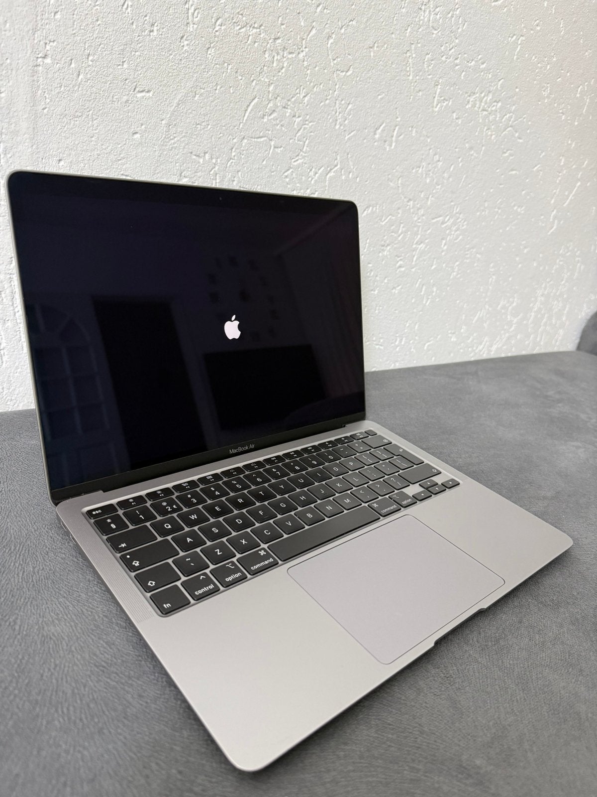 MacBook Air 13-inch 2020, Computers en Software, Gebruikt, 256 GB, Qwerty, 8 GB