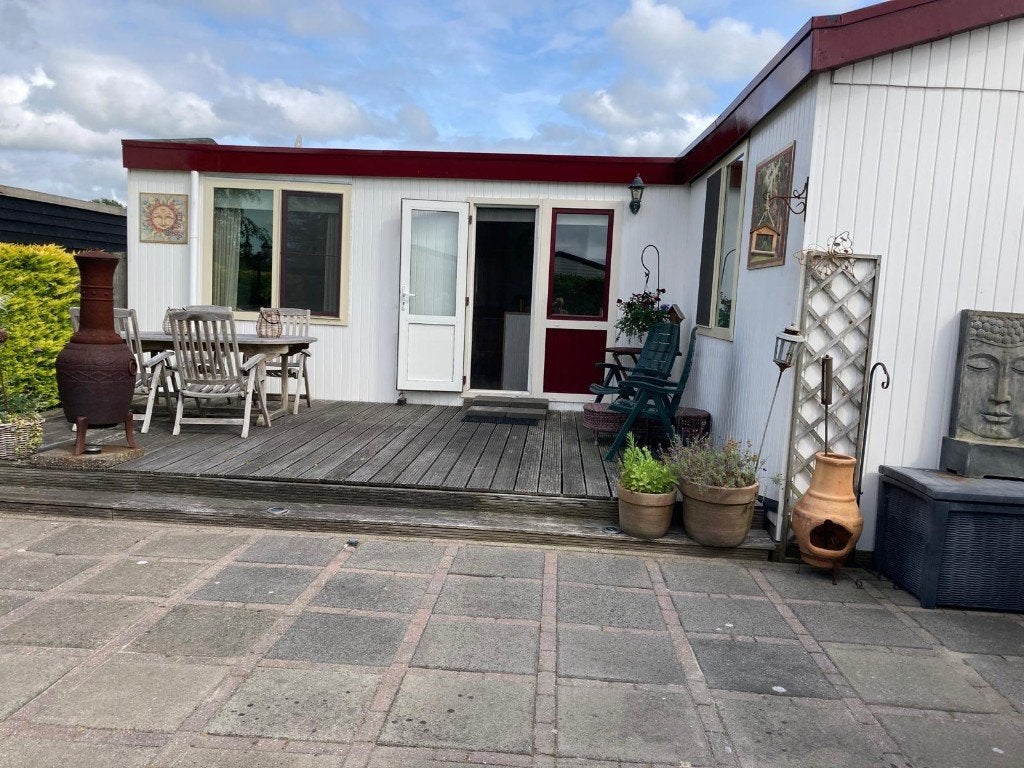 Stacaravan +/- 48 m2, Camping '73 Nieuwe Niedorp, Tot en met 2