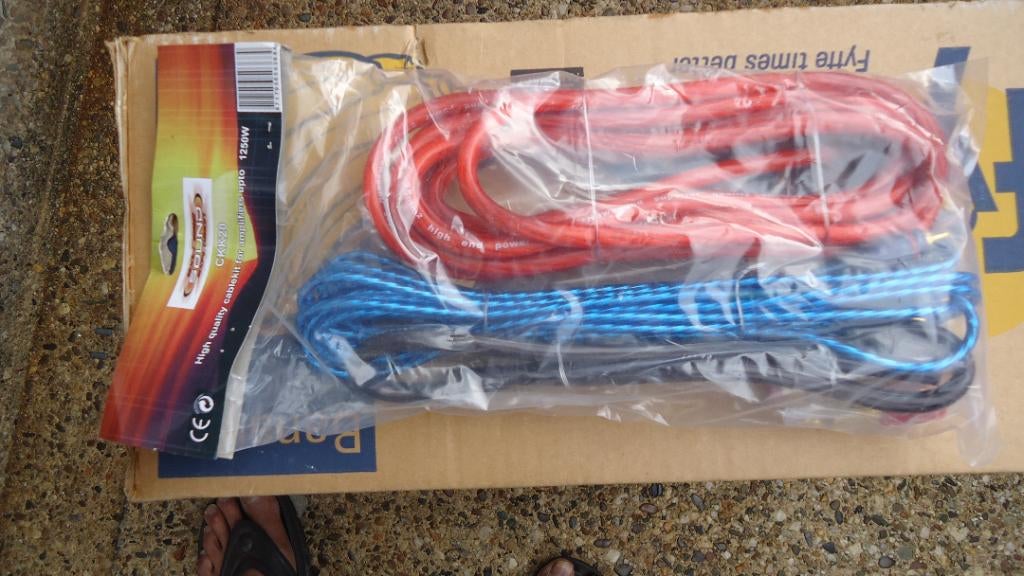 TE KOOP VERSTERKER KABEL 5 METER 25 MM 1250 WATT PER SET, Ophalen, Nieuw