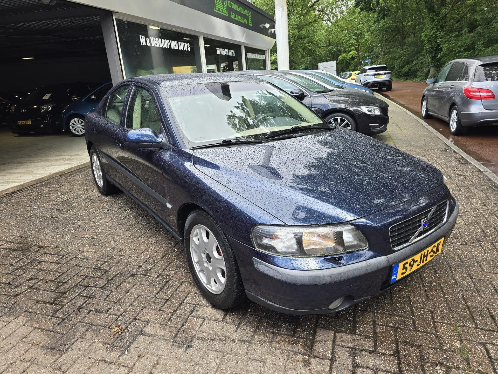 Volvo S60 2.4 Edition | NIEUWE APK | AIRCO | LEDER | LMV | S, Auto's, Voorwielaandrijving, Gebruikt, Beige, Blauw