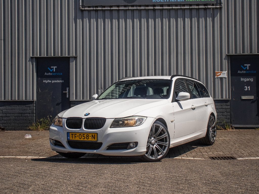 BMW 3-serie 320i Touring 2010, 19"Sportvelgen, Clima, Cruise, Auto's, Euro 5, 1995 cc, 4 cilinders, Handgeschakeld