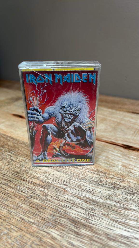 Iron Maiden - A Real Live One Cassette Tape, Cd's en Dvd's, Cassettebandjes, Gebruikt, 1 bandje, Ophalen of Verzenden, Origineel
