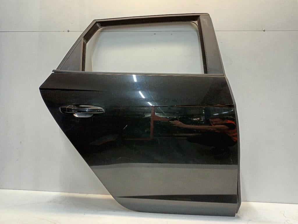 Portier rechts achter Seat Leon, Auto-onderdelen, Onderdelen@venauto.nl, Van der Ven Autorecycling B.V., Gebruikt, Ettenseweg 76, 4706 PB Roosendaal, The Netherlands