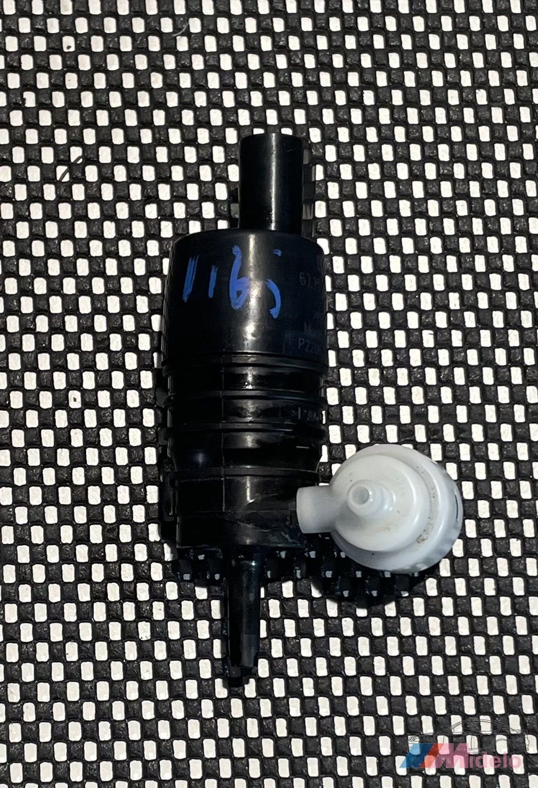 BMW F40 RUITENWISSERVLOEISTOF POMP 7388349, Gebruikt, -, -, Ophalen of Verzenden