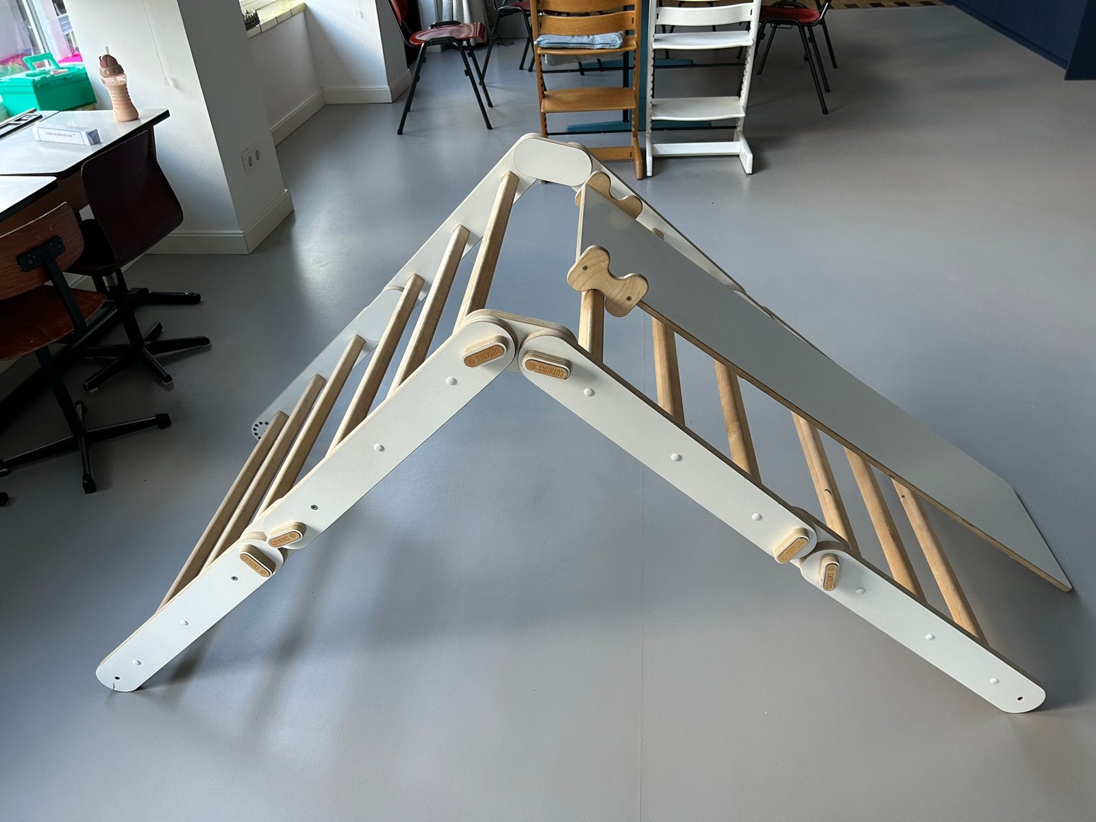 Houten Klimrek met Glijbaan/Klimwand - Montessori Speelgoed, Kinderen en Baby's, Speelgoed | Buiten | Speeltoestellen, Ophalen of Verzenden