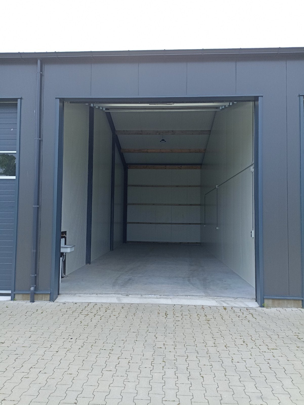Te huur, bedrijfsruimte/ opslagruimte in Roden., Ophalen of Verzenden