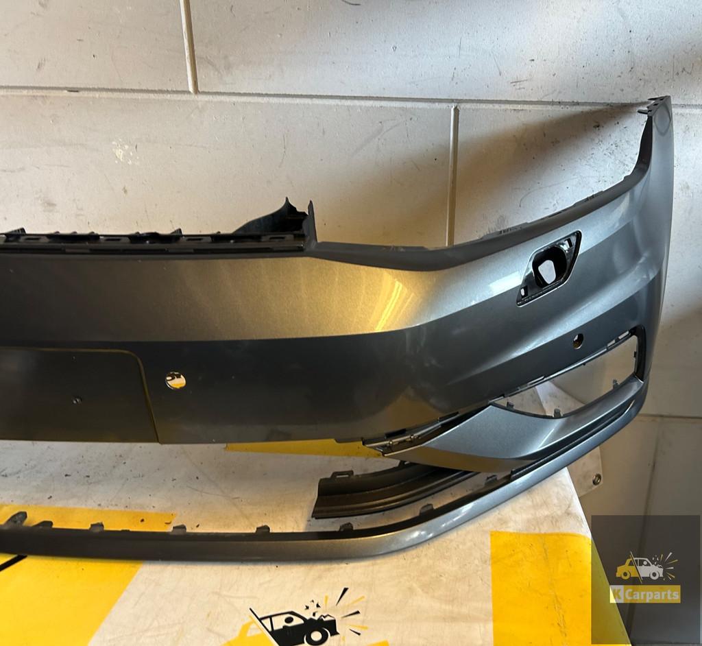 Voorbumper VW Golf 7 Facelift PDC KLS bumper 5G0807221FL, Gebruikt, Volkswagen AG, Bumper, Berliner Ring 2
38440  Wolfsburg, DE