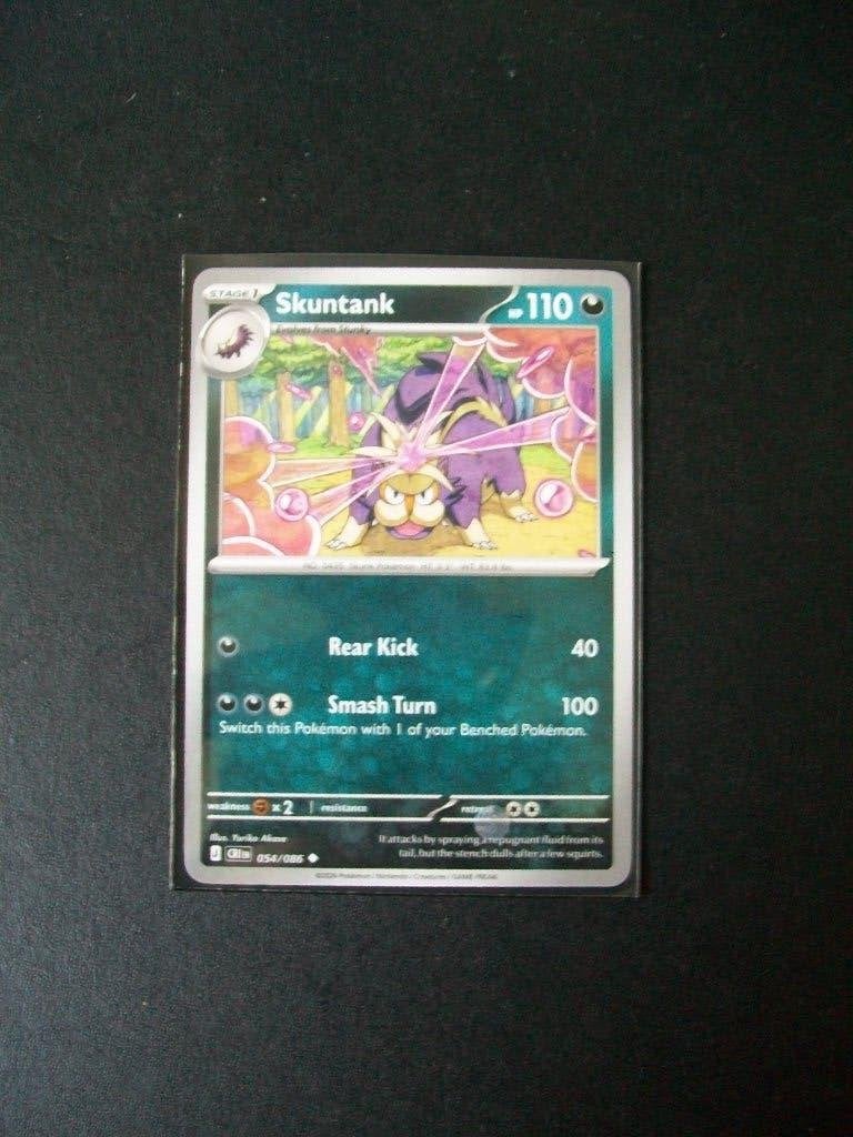 2976: Nieuwe Pokemon Kaart SKUNTANK HP 110 (054/086), Verzenden, Nieuw, Losse kaart