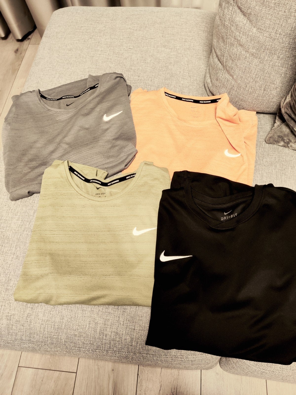 Nike running shirts dri fit, Ophalen of Verzenden, Zo goed als nieuw