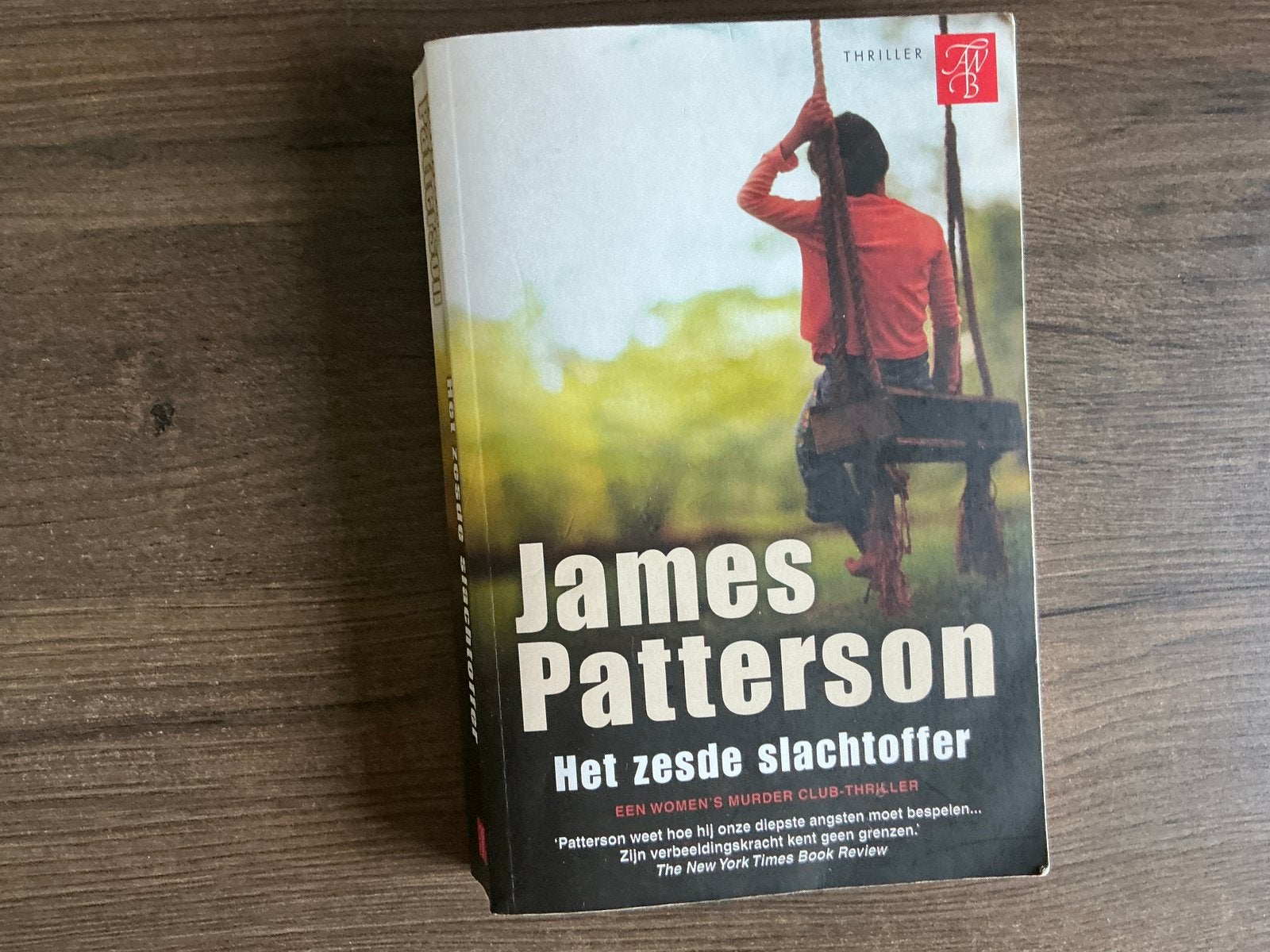 James Patterson - Het zesde slachtoffer (KWF), Boeken, Ophalen of Verzenden, Gelezen