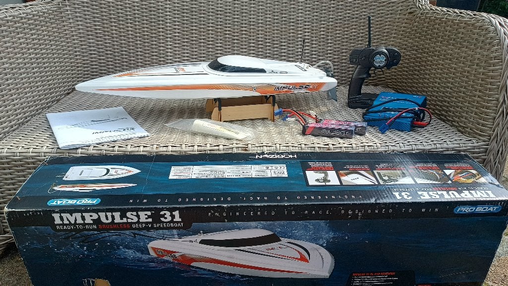 Rc speedboot proboat Impulse31, Ophalen of Verzenden, Gebruikt, 1:32 tot 1:50, Overige merken