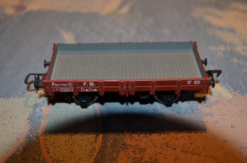 Rivarossi twee goederenwagens, Hobby en Vrije tijd, Overige merken, Gebruikt, Gelijkstroom, Wagon