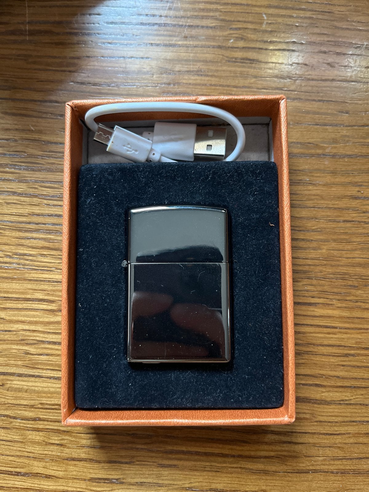 Oplaadbare elektrische aansteker - USB opladen, Ophalen of Verzenden, Zo goed als nieuw, Aansteker