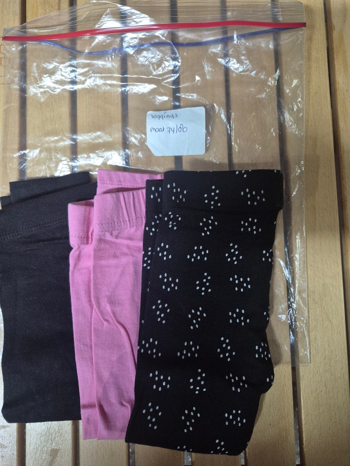 3 Leggings Maat 74/80 - Zwart, Roze & Zwart met stippen, Legging, Meerkleurig, Overige maten, Ophalen of Verzenden
