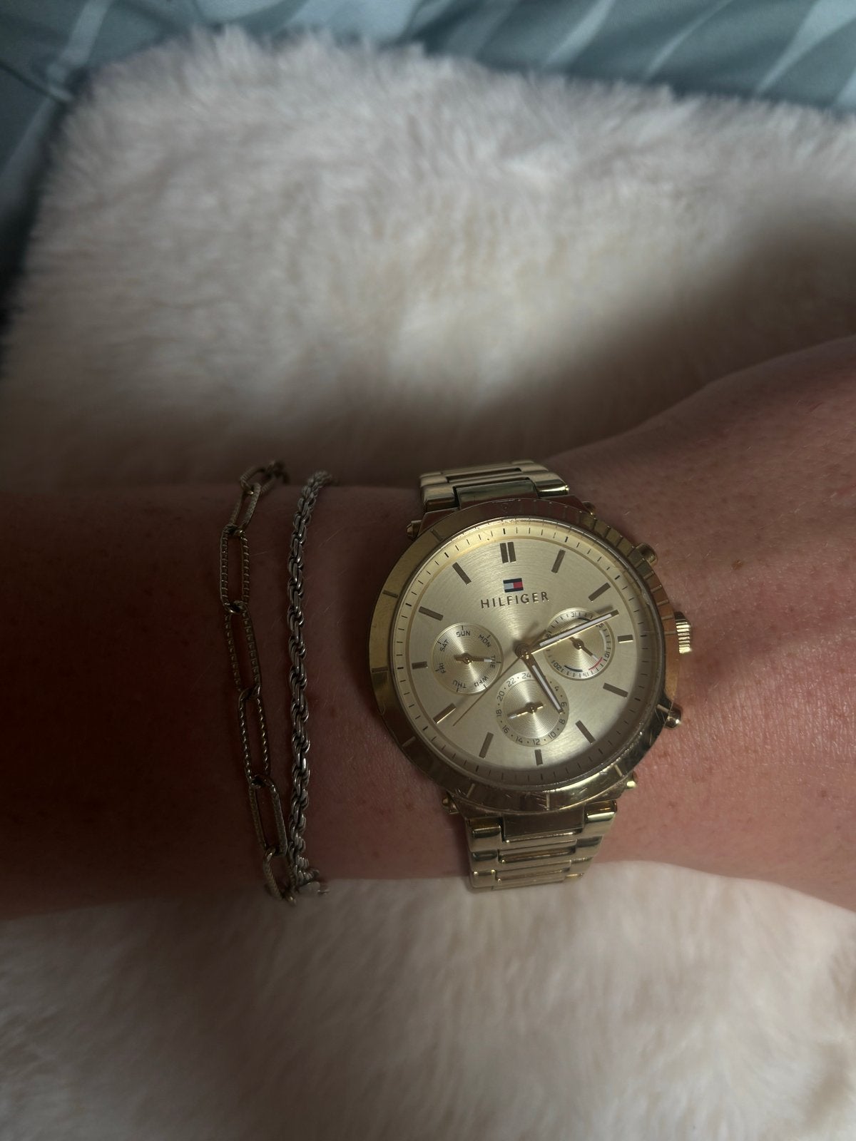 Tommy Hilfiger Dames Horloge Goud, Overige merken, Gebruikt, Polshorloge, Ophalen of Verzenden