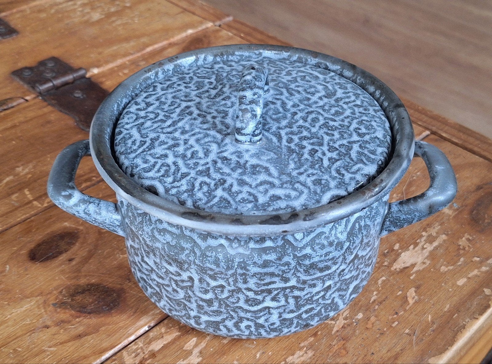Vintage grijs gewolkt emaille pan gemarmerd patroon', Ophalen of Verzenden