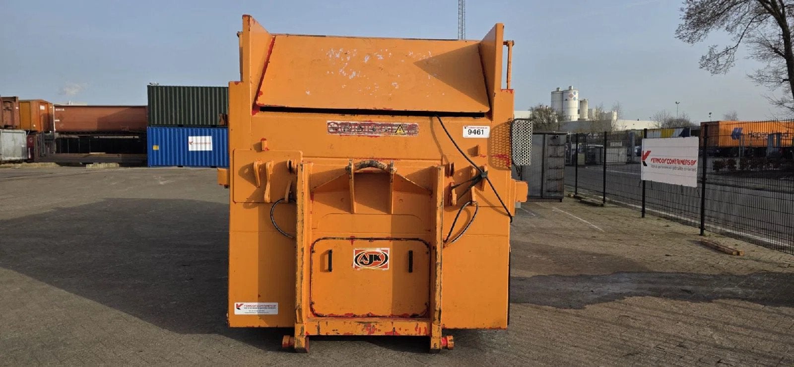 AJK VERNOOY PERSCONTAINER 9461 (bj 2015), Dave Vernooij, Dave@vernooy.nl, Kellensedwarsweg 9
4004 JC  Tiel