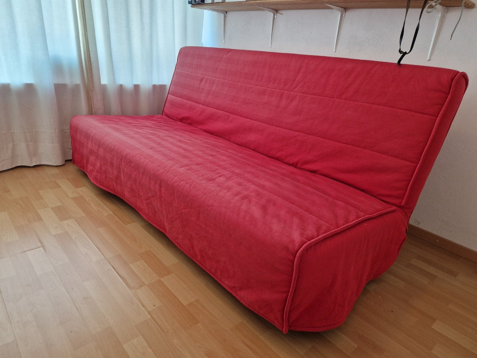 Ikea Biddinge Slaapbank Rood, Huis en Inrichting, Ophalen, Gebruikt, Tweepersoons, 140 cm