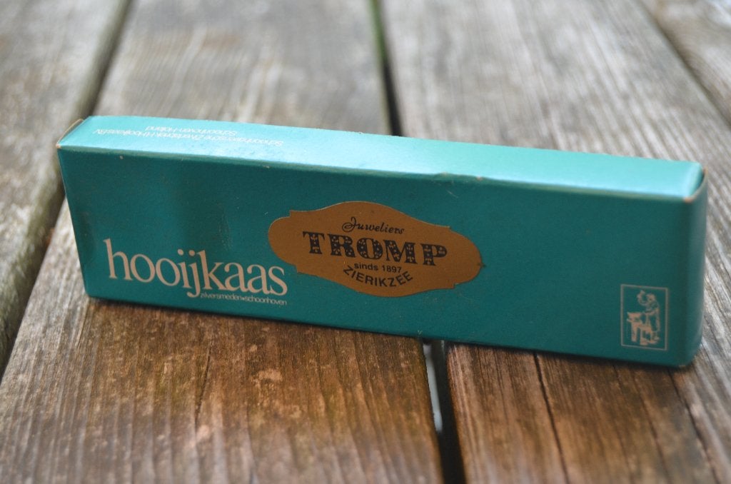 Twee zilveren lepeltjes in het originele doosje, Antiek en Kunst, Ophalen of Verzenden, Zilver