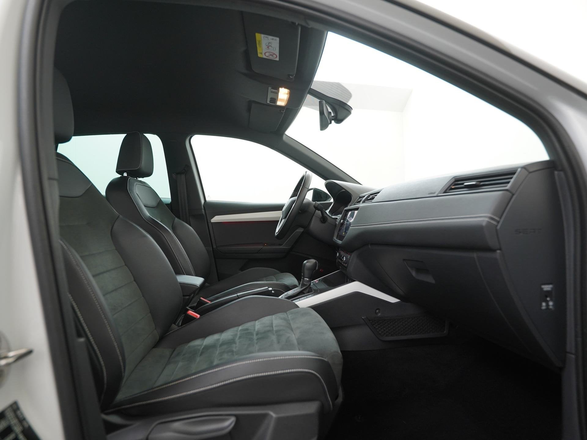 SEAT Arona 1.0 TSI Xcellence Business Intense DSG | Trekhaak, 12 maanden, Wit, Automatische klimaatregeling, 600 kg