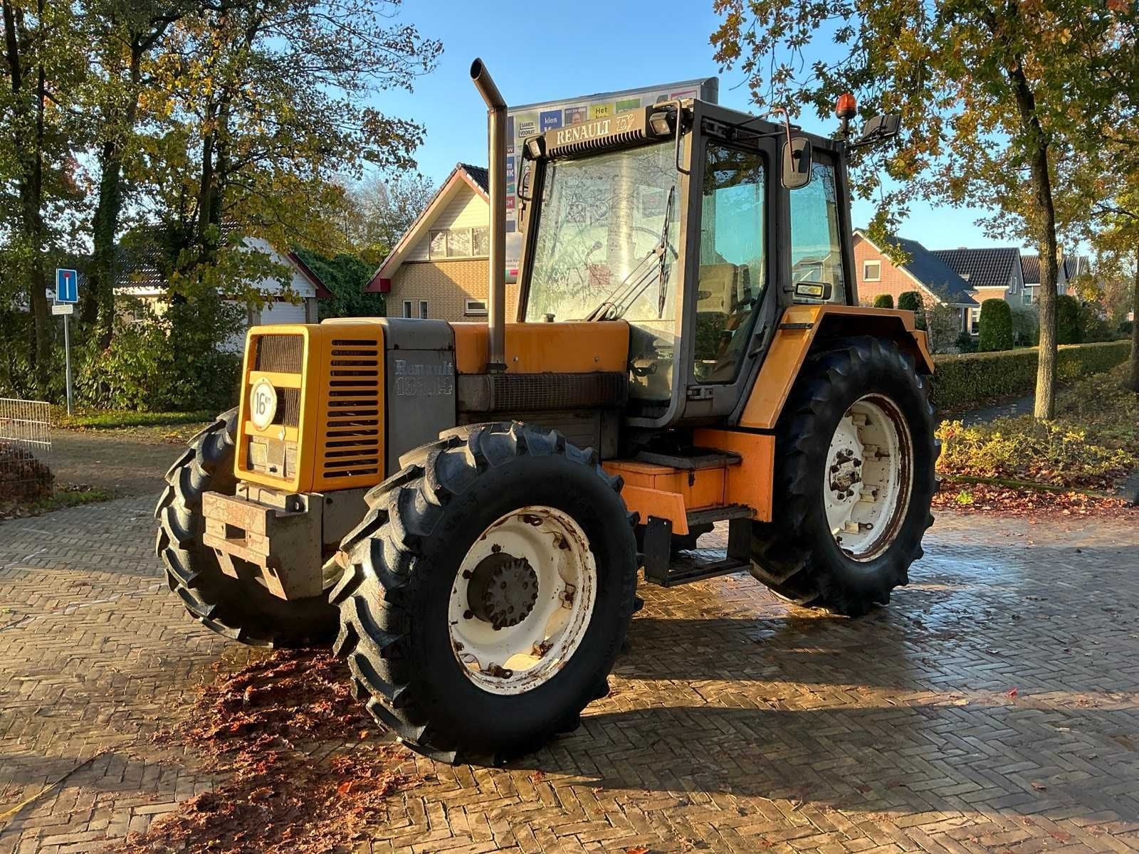 1987 Renault 133.14 Vierwielaangedreven landbouwtractor, Gebruikt, Renault